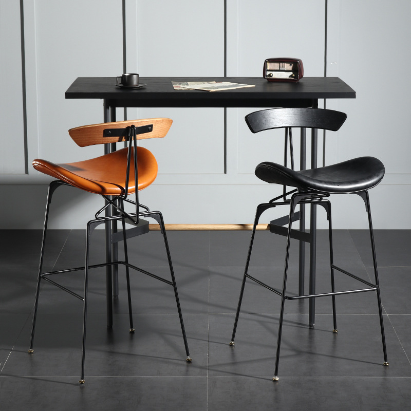 كرسي بار فاخر بتصميم عتيق أنيق - مراجعة Home Bar Stools وسعره