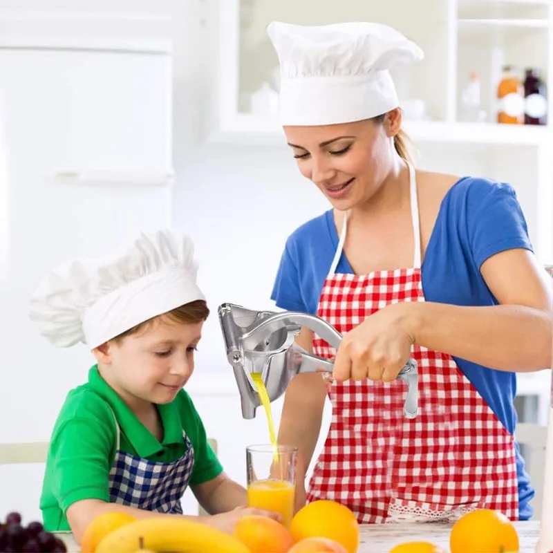 عصارة يدوية من سبائك الألومنيو - مراجعة Citrus Juicer Bar وسعره